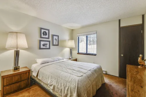 Game Room and Jacuzzi on-Site - Charming Haven