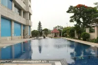 Vignette Collection the Aarlis Hotel Panchkula by IHG - Pools