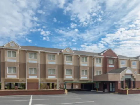 Microtel Inn & Suites by Wyndham Cornelius/Lake Norman Hotels in Cornelius