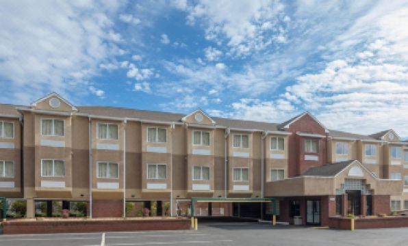 Microtel Inn & Suites by Wyndham Cornelius/Lake Norman