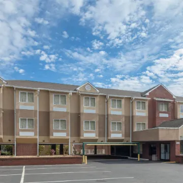 Microtel Inn & Suites by Wyndham Cornelius/Lake Norman