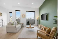 Comfy Haven with Modern Amenities and Fitness Club - Stylish Escape