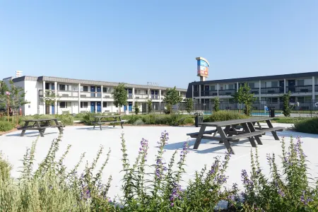 Motel 6 Claremont, CA