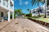 Steps to Juno Beach with Private Patio - Stylish Coastal Haven