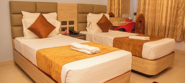 HOTEL OM INTERNATIONAL Ξενοδοχεία στην πόλη Gokarn