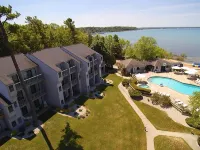 2 Bedroom Condo Golf Course Views 5166 Hotels in Acme Township