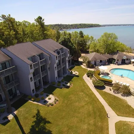 2 Bedroom Condo Golf Course Views 5166