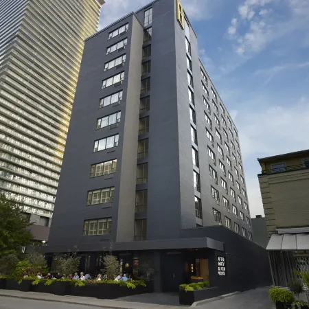 The Anndore House, Part of Jvd by Hyatt Отели рядом с достопримечательностью «Виллидж»