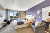 Tides Hotel