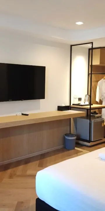 ห้องซูพีเรียร์ เตียงใหญ่ 1 เตียง