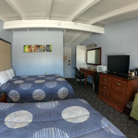 Copper Lantern Motor Lodge Отели в г. Вустер Каунти