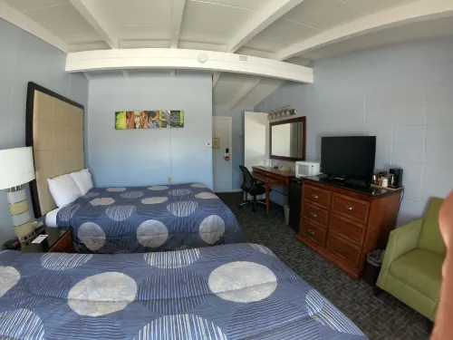 Copper Lantern Motor Lodge Hotels in Palmer