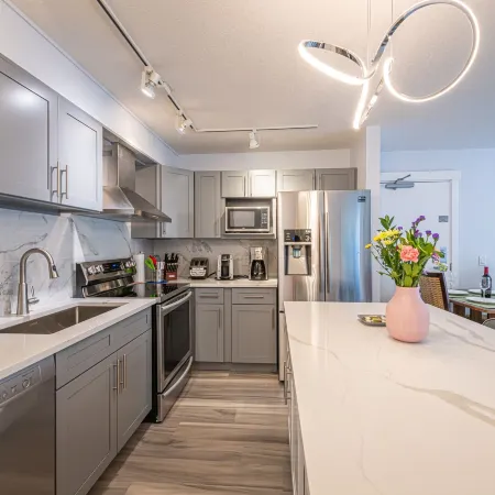 Luxurious Honeymoon & Anniversary Suite