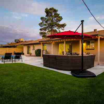 Modern Comforts Near Old Town Scottsdale and ASU Hotel Exterior