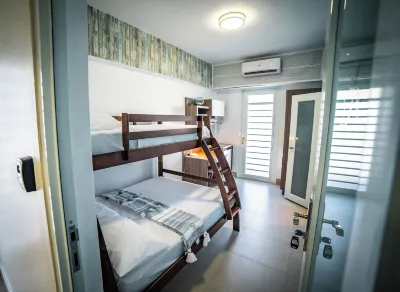 Melao Lodge - Hostel Hotels in Manatí