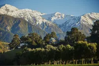 Cubby House Stay Kaikoura Hotels in Hapuku