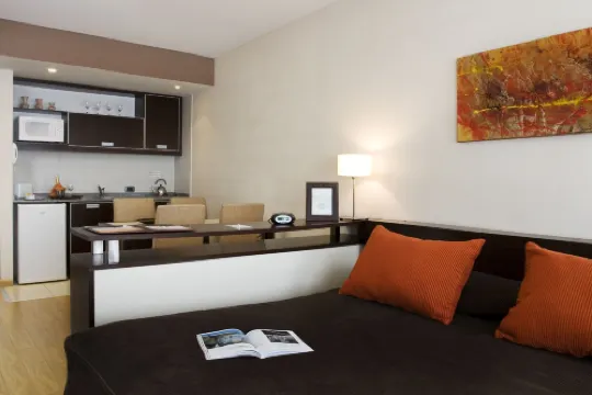 Uriburu 1756 by Ayres Apartments Recoleta