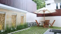 Villa Jogja Grand Bale with Private Pool by Simply Homy - Villaer