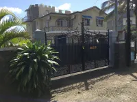 Appartement Privatif ou Location de Chambres - Villa Lotus Paradise Hotel dekat Grand Gaube Public Beach II
