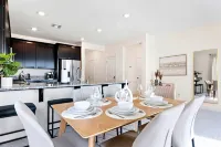 Stylish Sleek 4Br Nevada Home Near Downtown Reno Hoteles en Sparks