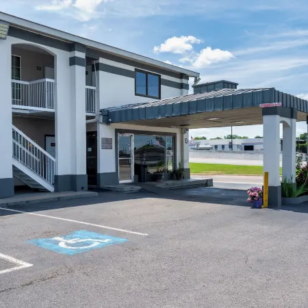 Budgetel Inn and Suite