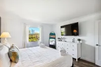 Venus 202 Second Floor Pool-View 2 Bedroom with Easy Beach Access by RedAwning