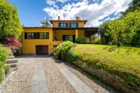 Villetta Camelia With Garden by Wonderful Italy - Bungalows