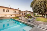 Villa Desiree in Pietrasanta - Villas