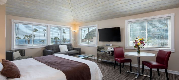 Glenmore Plaza Hotel Hotels in Avalon