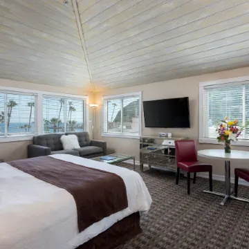 Glenmore Plaza Hotel