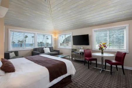 Glenmore Plaza Hotel