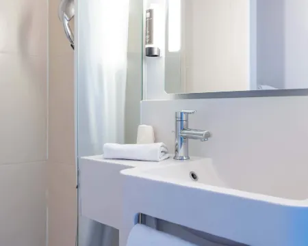 B&B Hotel Rennes Ouest Villejean Hotéis em Rennes