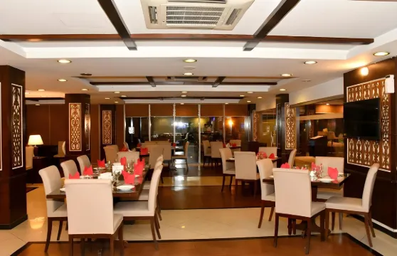 拉瓦爾品第美侖酒店