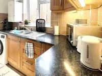 斯特魯德之家 - 可住6人 - 適合團體和家庭(Strood Home-Sleeps 6-Great for Groups & Families) 斯特魯德酒店