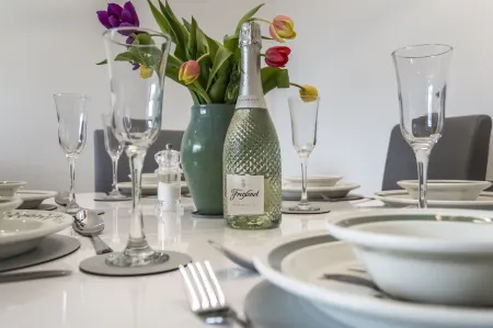 Martello View - 3 Bedroom - Llanreath Отели в г. Пемброк-док