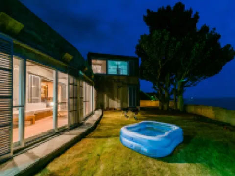 Pine House in Ginoza 宜野座村のホテル