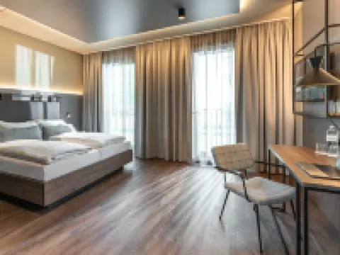 FreshSuites & Bar Hotels in Dachau