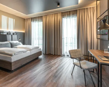 FreshSuites & Bar Hotels in Dachau