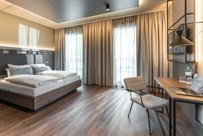 فريشسويتس آند بار Hotels near Dachau Concentration Camp Memorial Site