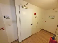 B & L Hostel Hotels in Stuhr