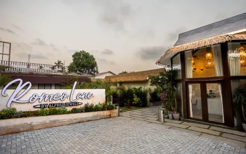 Romeo Lane the Boutique Resort, Goa Hotels in Parra