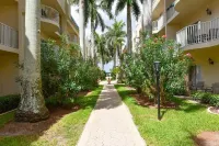 Palm Bay Club