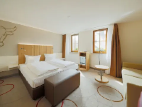 ツム ゴールデネン オクセン アシャッフェンブルクのホテル