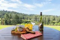 Whispering Pines Cottages
