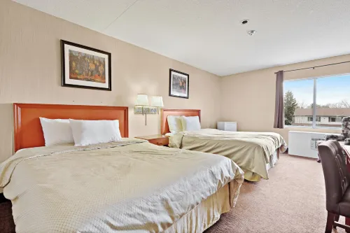 Niagara Lodge & Suites