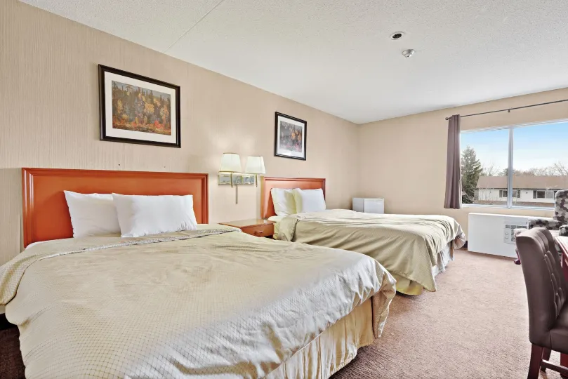 Niagara Lodge & Suites