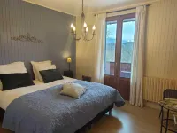 La Maison du Chevalier Hotels in Marat