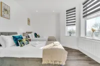 Homely North London Apartments Hendon Hotels in Barnet