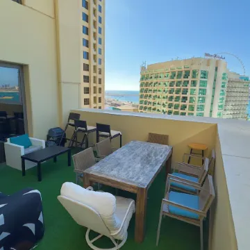 Bollywood Beach Hostel