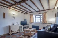 Honeysuckle Cottage - 1 Bedroom Cottage - Amroth Hotels in Amroth